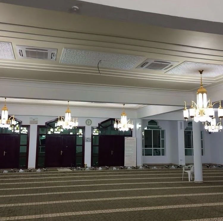 Ceiling and lighting finishes